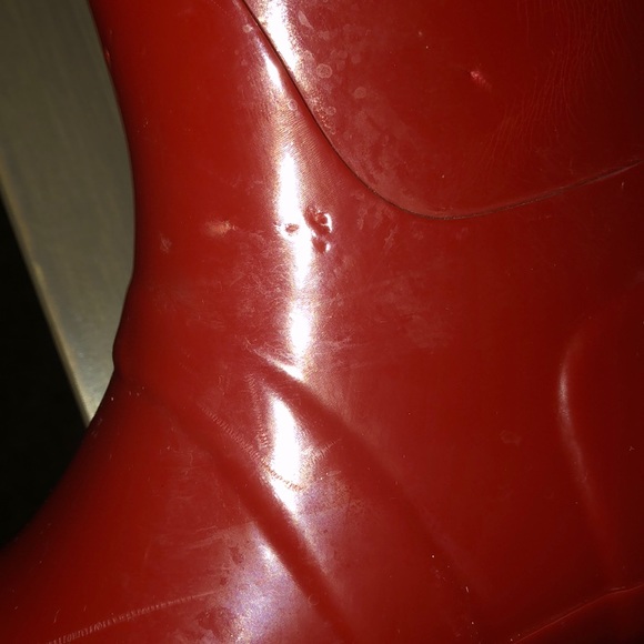 Red tall hunter boots - Picture 3 of 3